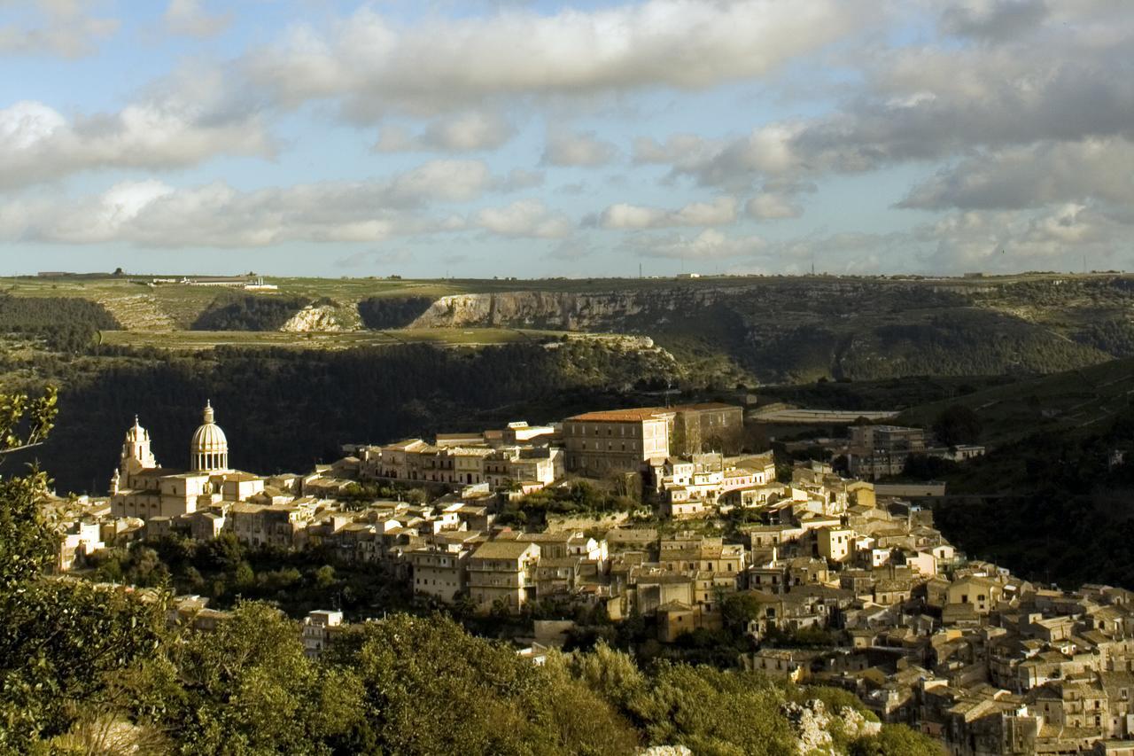 Giumbabulla Luxury House Bed & Breakfast Ragusa Exterior photo